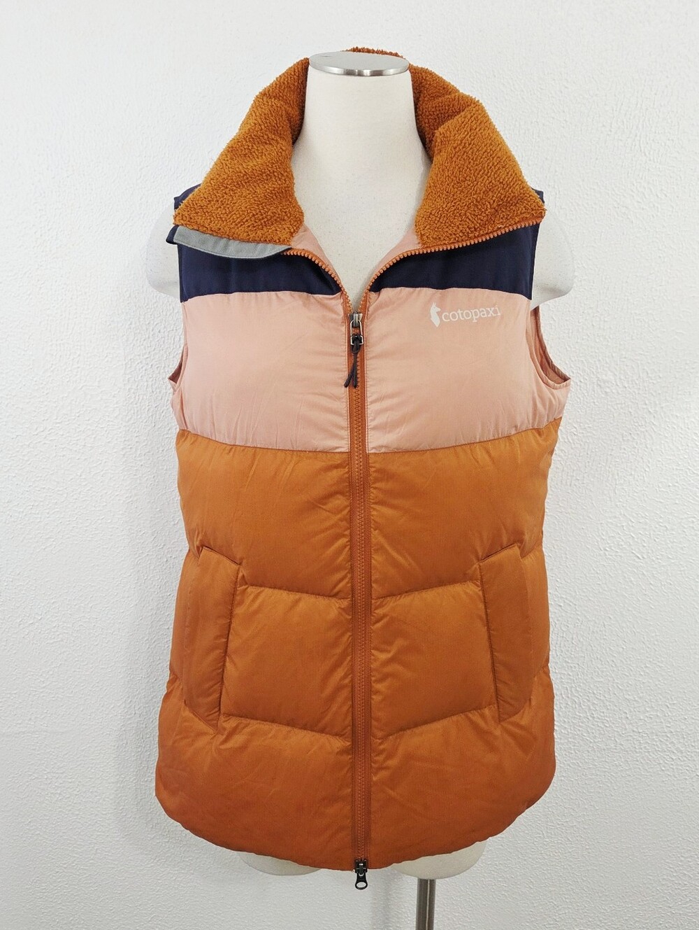 Cotopaxi Solazo Down Vest rust orange navy blue pink puffer women's size small - Picture 2 of 8